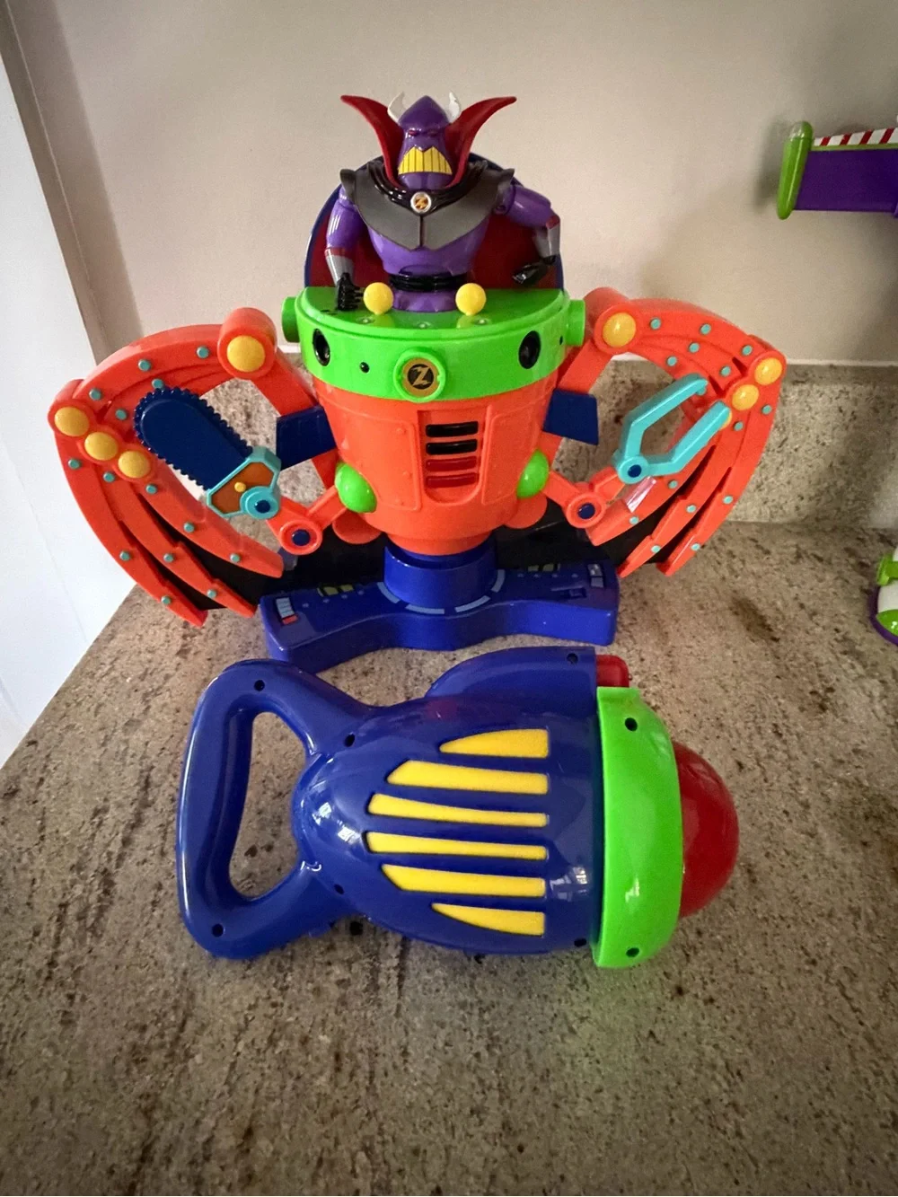 Disney Buzz Lightyear Action Figure and Emperor Zurg Lightup Projection Game